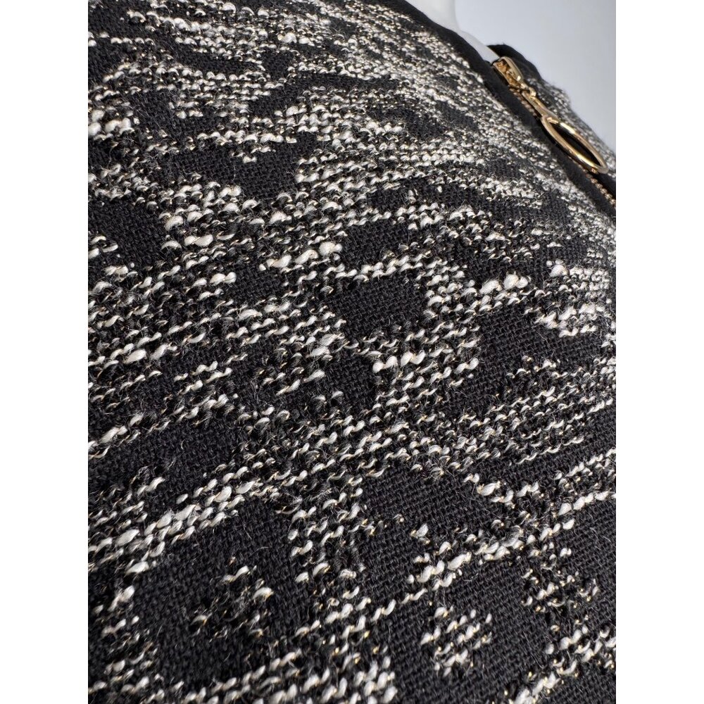 NWT Chicos Womens Black & White Textured Knit Jacket With Gold Zipper Size 3P - Picture 5 of 12